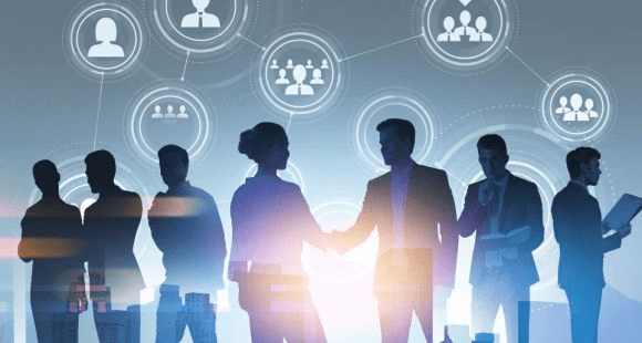 Dans les établissements du supérieur, les réseaux de diplomés diversifient leurs missions Dans les établissements du supérieur, les réseaux de diplomés diversifient leurs missions