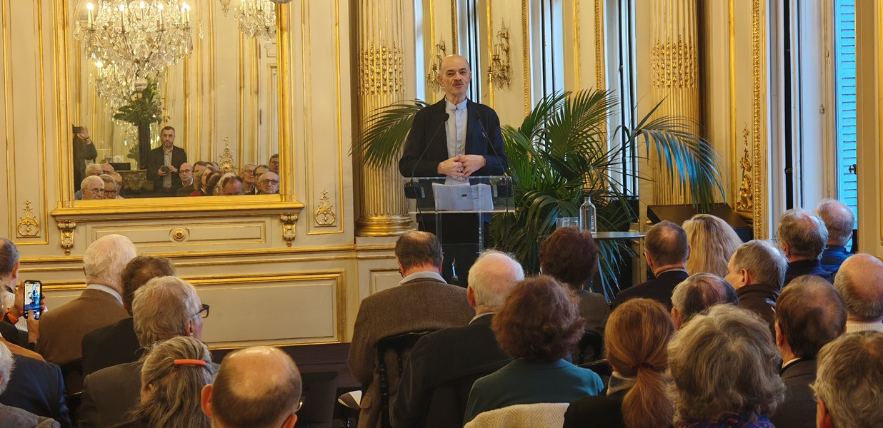 Petit-déjeuner conférence avec Alain Bauer