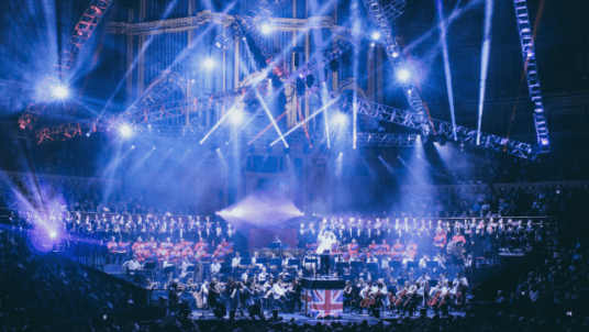 750 voix pour les plus belles chansons françaises à l’amphithéâtre salle 3000 de Lyon