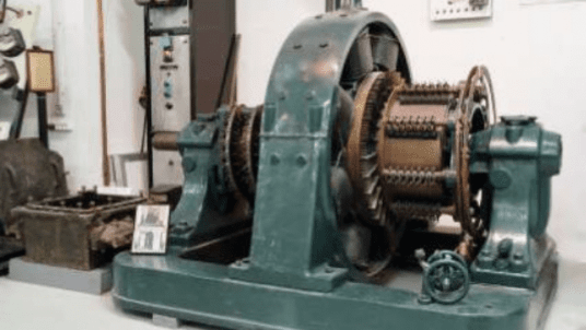 Une nouvelle visite des collections de la MEGE (Mémoire de l’Electricité, du Gaz et de l’Eclairage public)